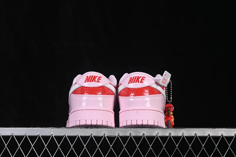 All categories Nk SB Dunk series Nk SB Dunk Low low-top sneakers Nike SB Dunk Low Valentine's Day limited low-top casual skateboard shoes IQ0218-663